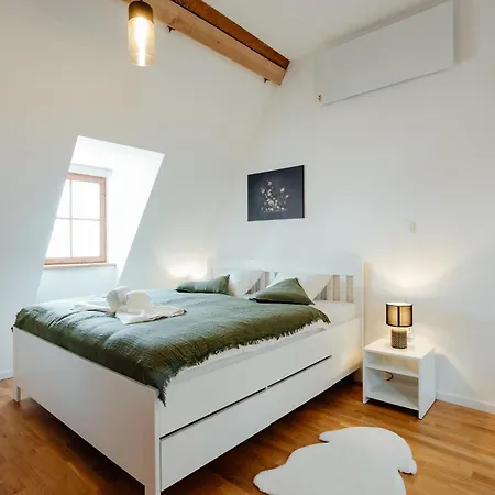 Apartment Frida V Mestskom Palaci *